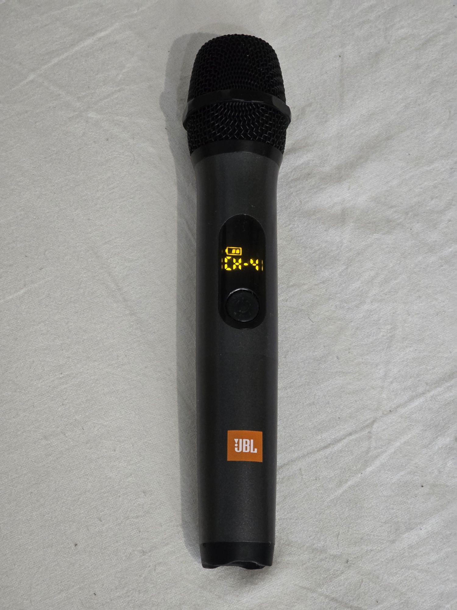 Беспроводной микрофон JBL Partybox-on-the-go. Оригинальный комплектный
