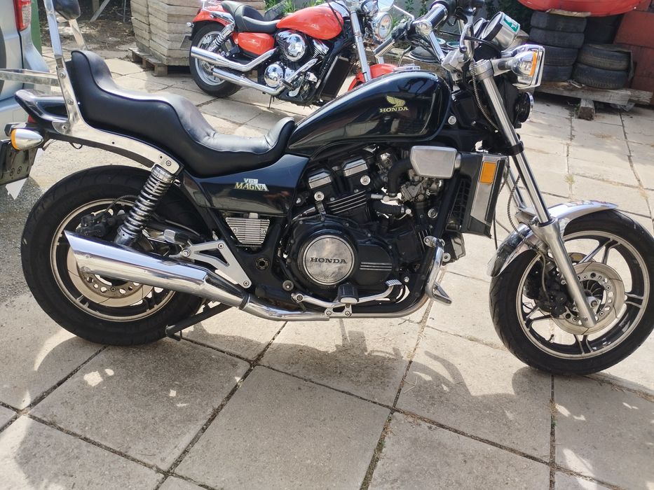 Honda Magna vf100