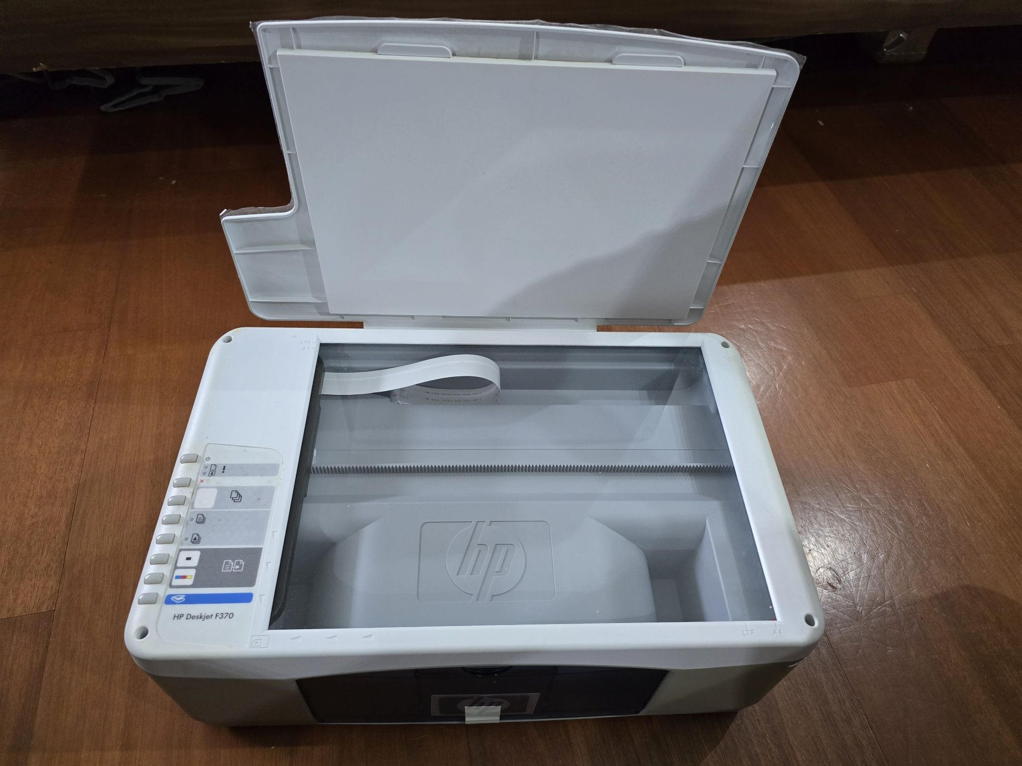 Мултифункционален принтер HP Deskjet F370
