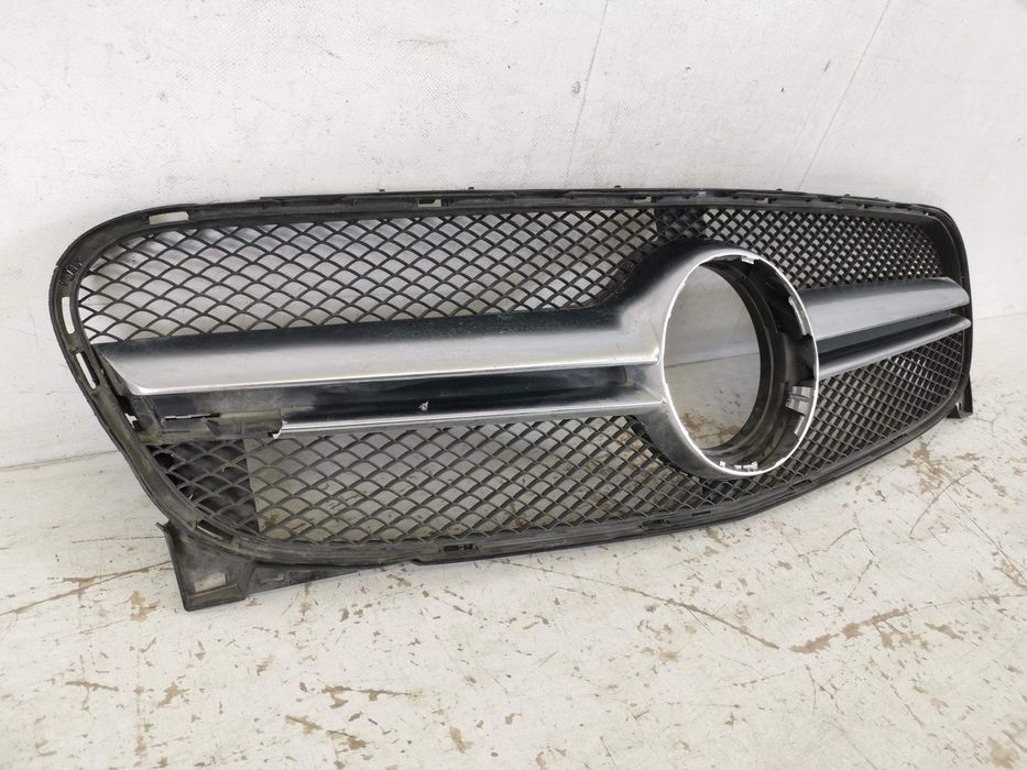 Радиаторна решетка Мерцедес-Бенц ГЛА-Клас / Mercedes-Benz GLA-Class [