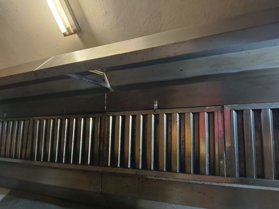 Продавам професионална аспирация ,работни плотове ,сачове ,гювечета