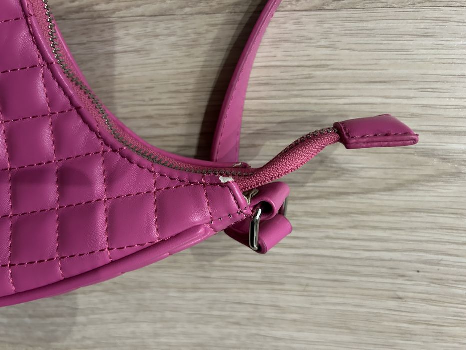 Розова дамска чанта