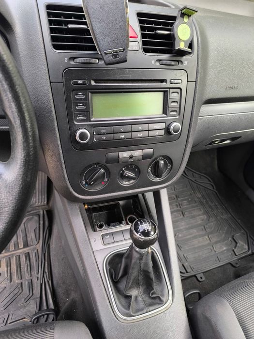VW Golf 5,motor 1.4, 16V,75 CP, cod motor BCA și cutie 5 tr. cod FXQ