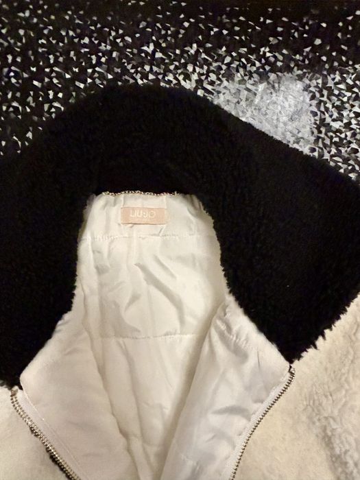 Дамско яке LIujo