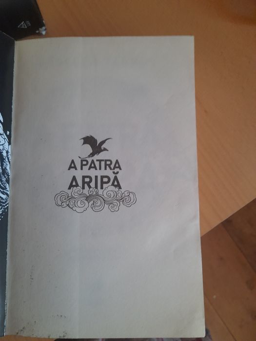 A Patra Aripă/ Flacăra de Fier (Seria Empyrean)
