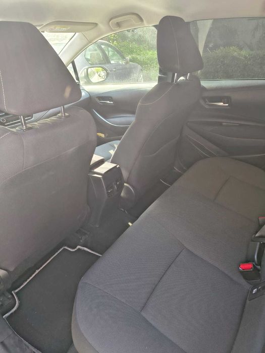 Corolla sedan hybrid in garantie- 18500 euro