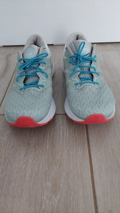 Pantofi alergare Asics 42,5