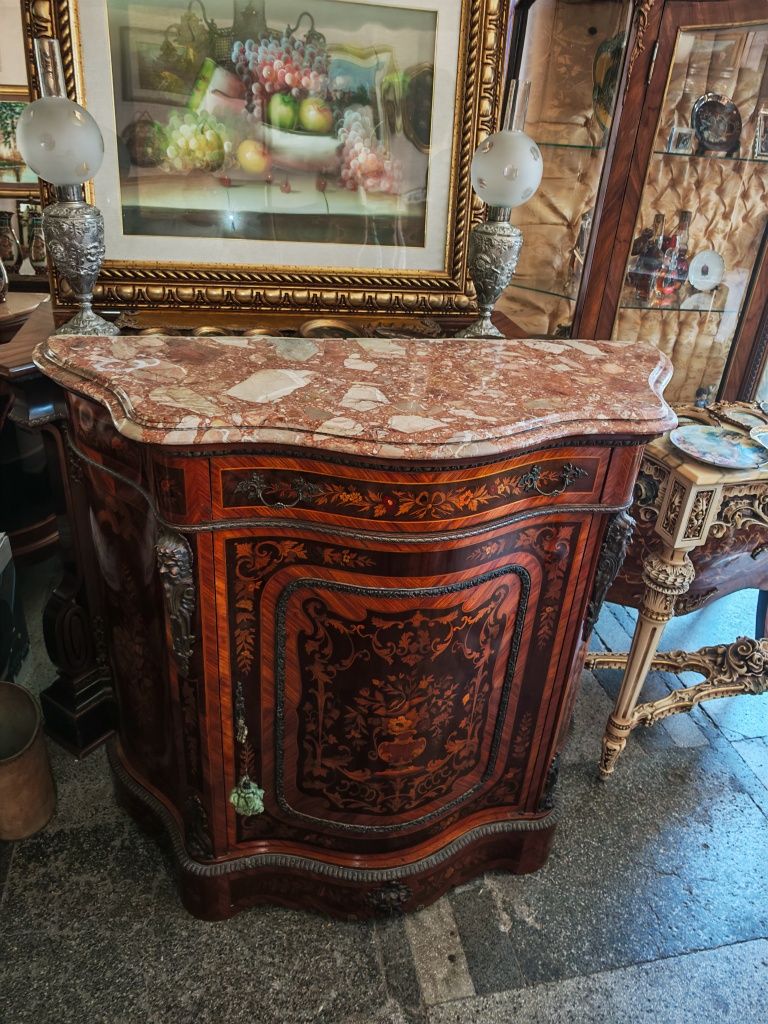 Бароков бар шкаф