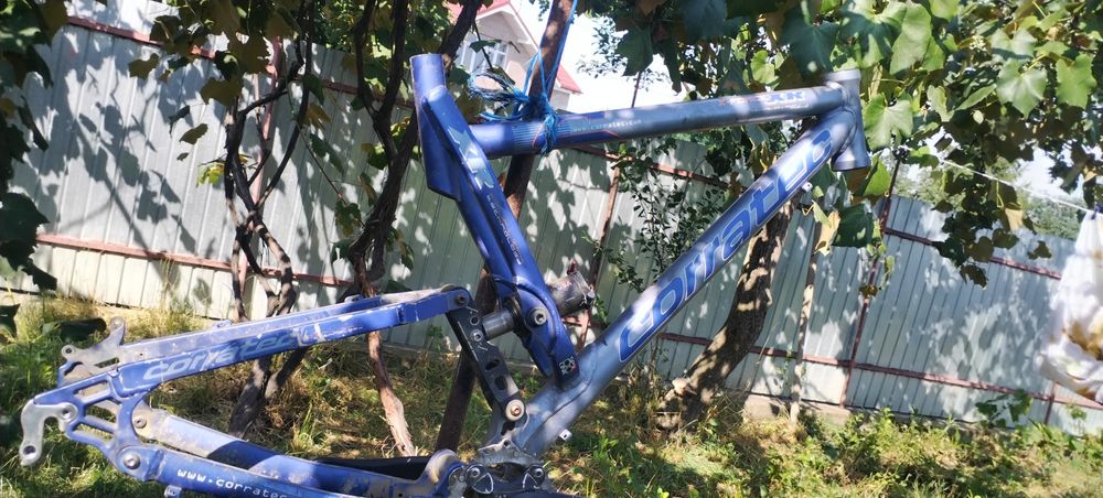 Vând cadru carrotec full suspension