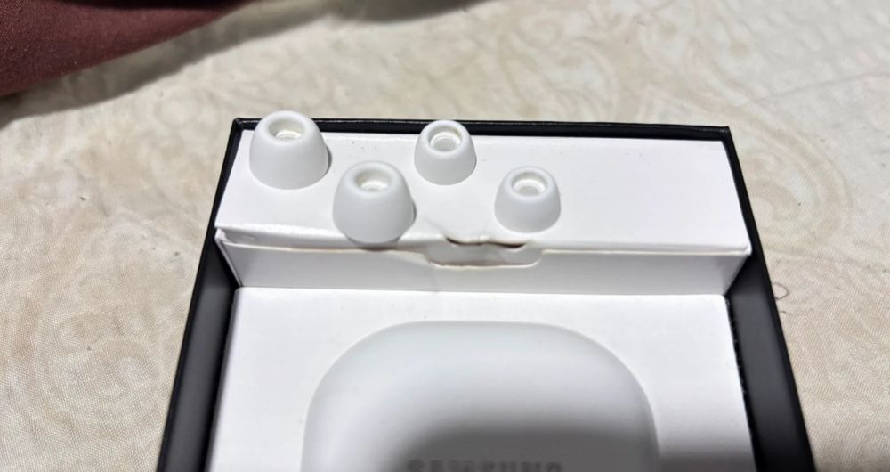 Vând căști Samsung Galaxy Buds 2 Pro