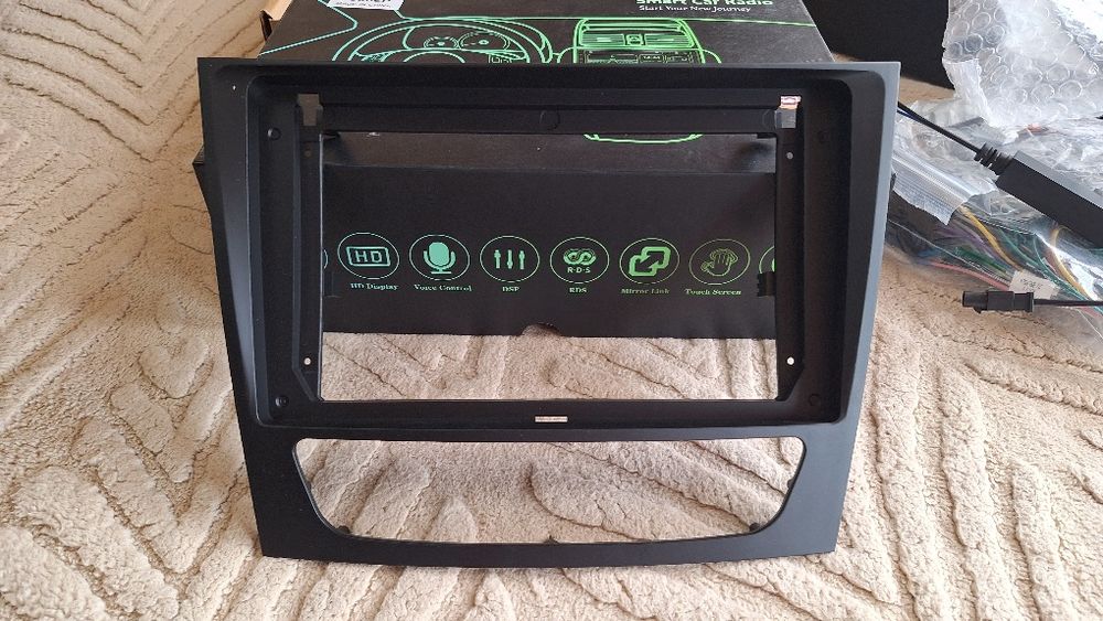 Мултимедия за Мерцедес W 211