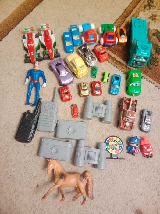 игрушки машинки большие маленькие