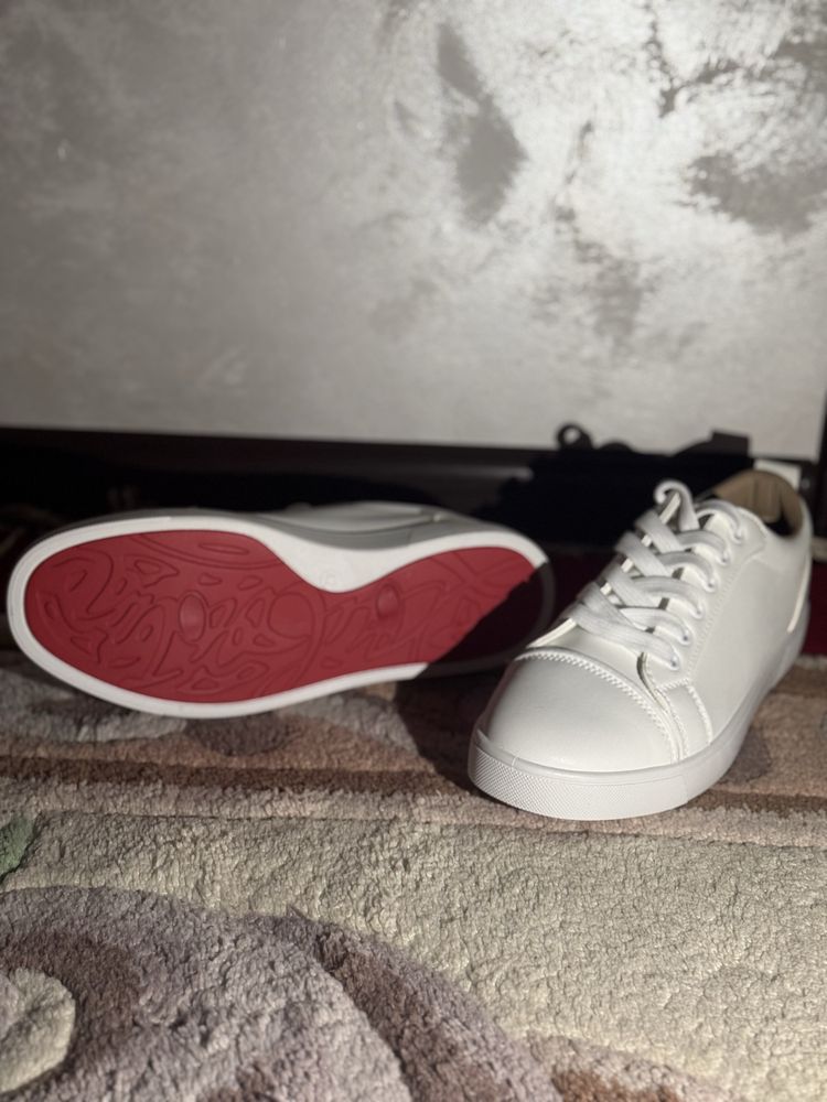cristian louboutin белый 41 ~ 42 размер