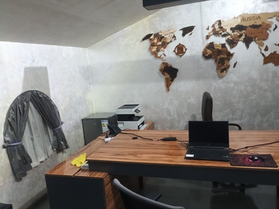 96м2 4 этаж Саломатина сдается