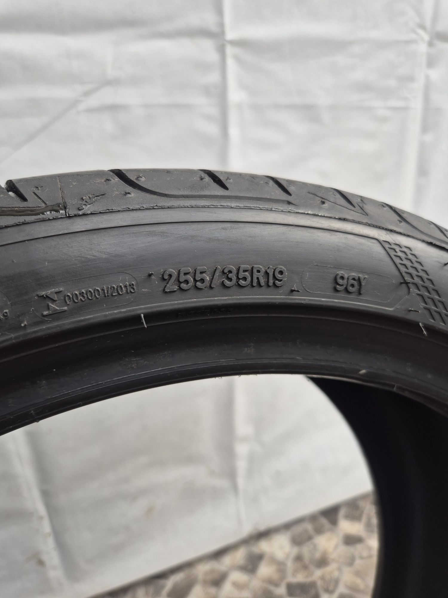 1бр 255 35 19 Goodyear лятна 24г
