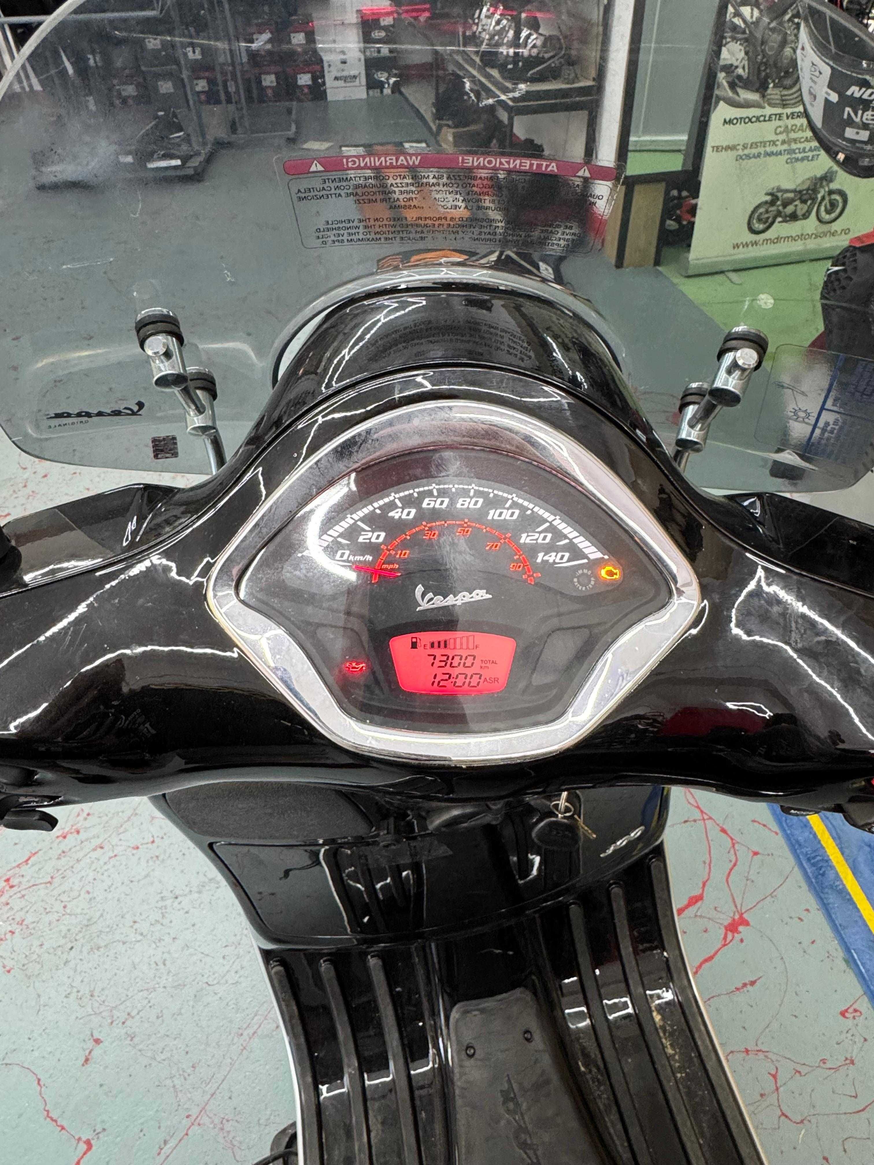VESPA GTS 300 2017