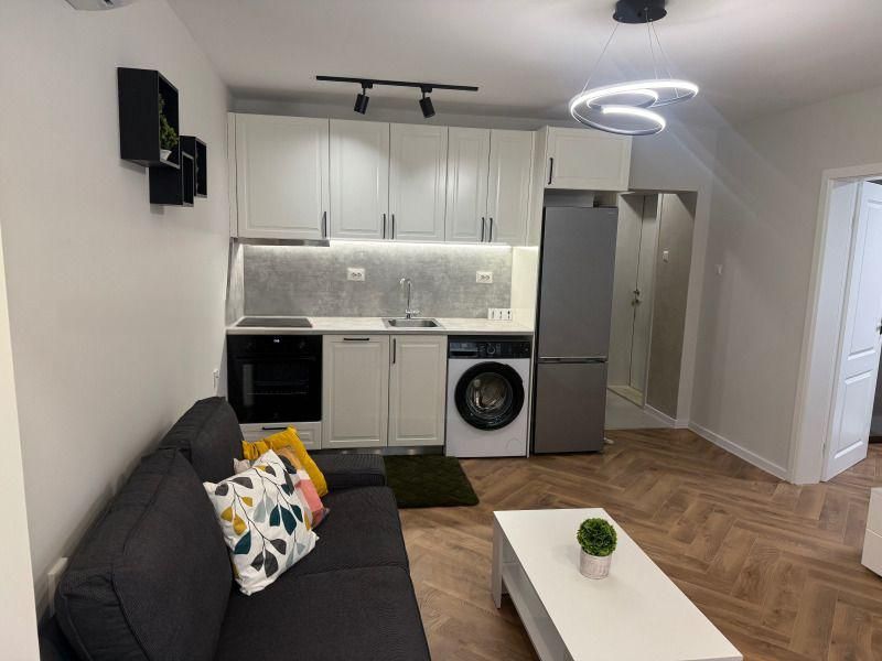 Дава се под наем Двустаен апартамент в Пловдив, Център - 55 кв.м за 600 € - Снимка #1