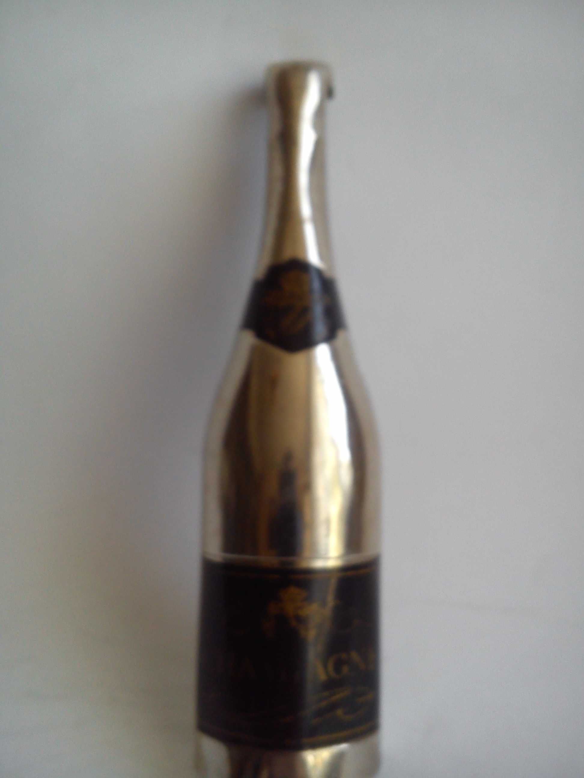Стара метална отварачка за бутилки шампанско оригинал с печат. 1950г.