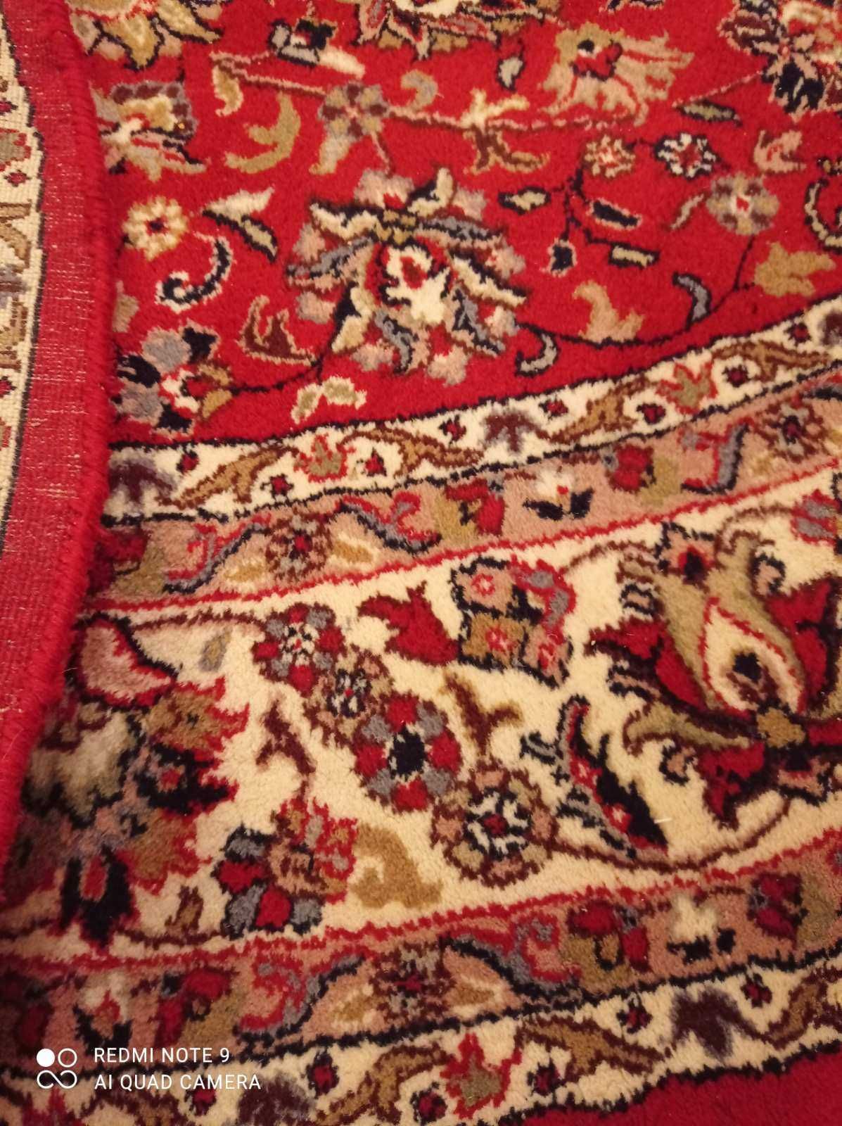 Само за ценители - ръчно тъкан килим  ISFAHAN - НАМАЛЕН