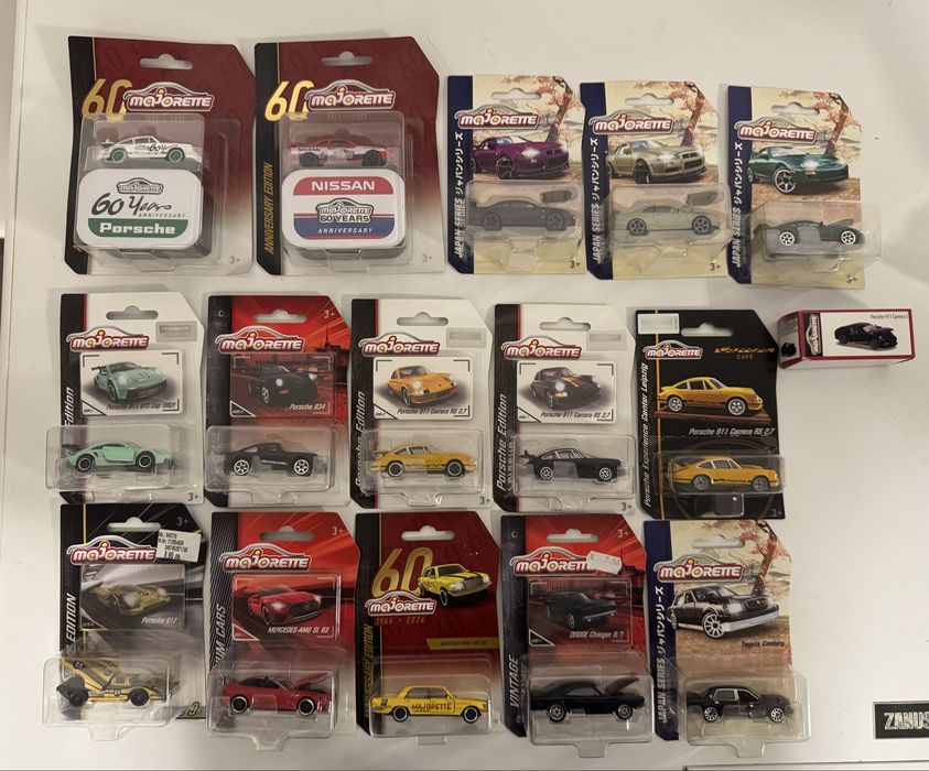 Hot Wheels Matchbox Majorette колички