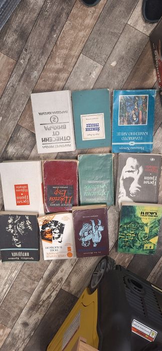 Художествена литература