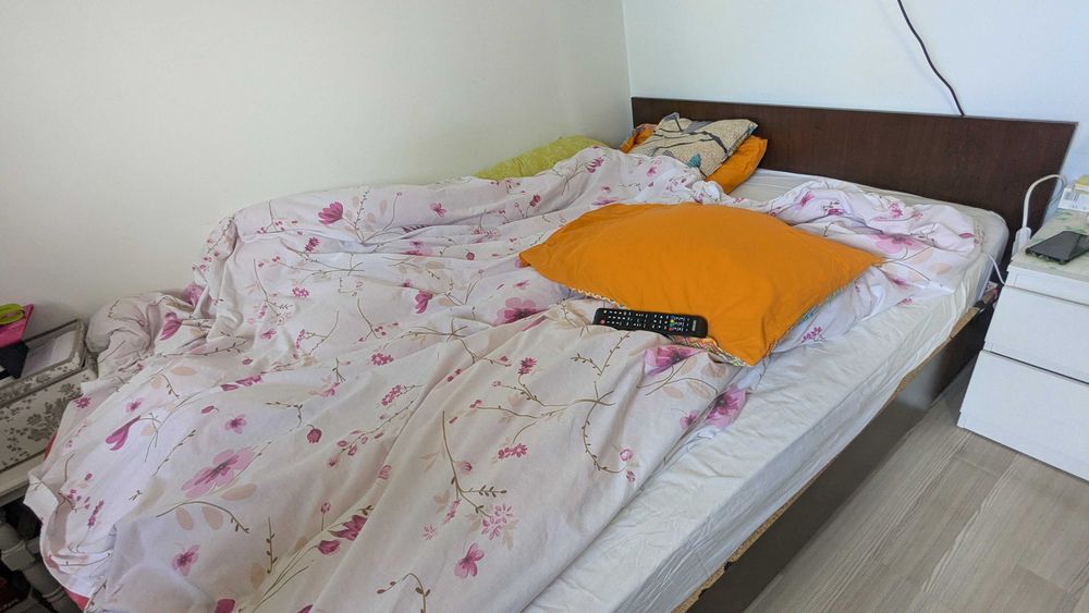 Cadru pat 140 x 200 cu somiere, fara saltea