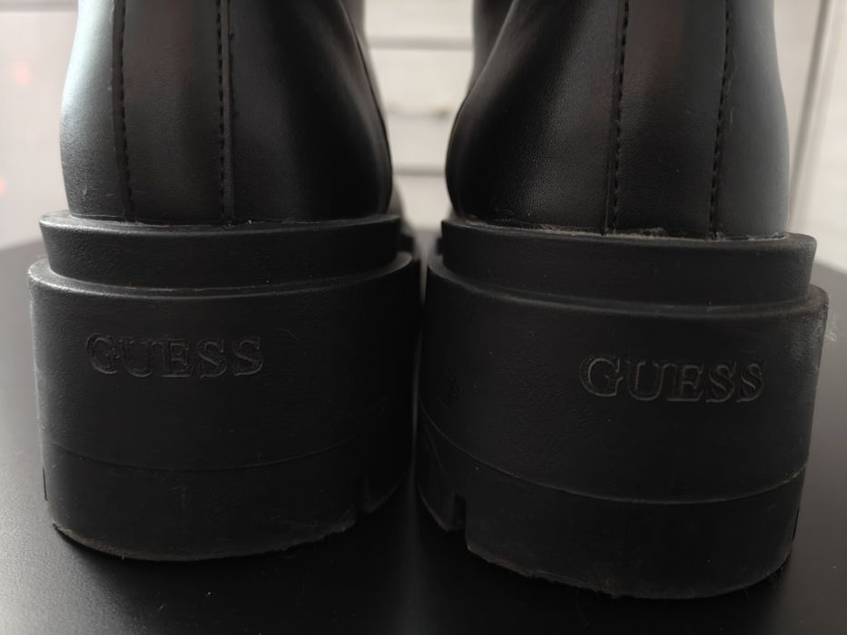 Ghete Guess stil masiv de damă