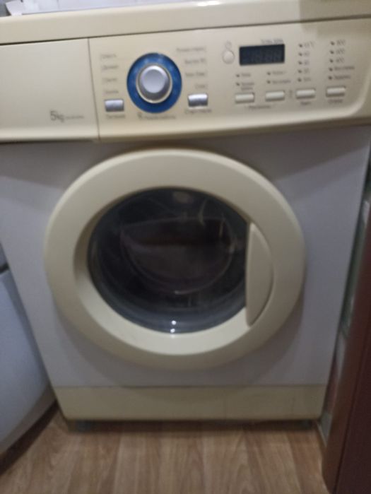 Продам стиральную машину, 5 кг