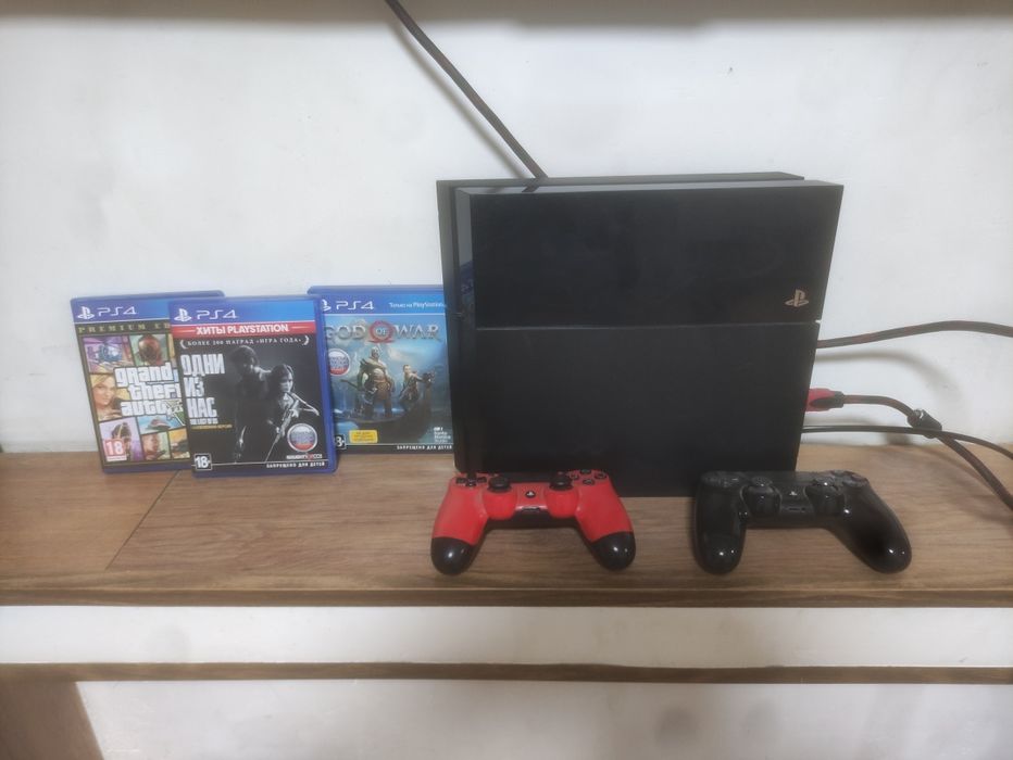 Продам Ps4 fat 500