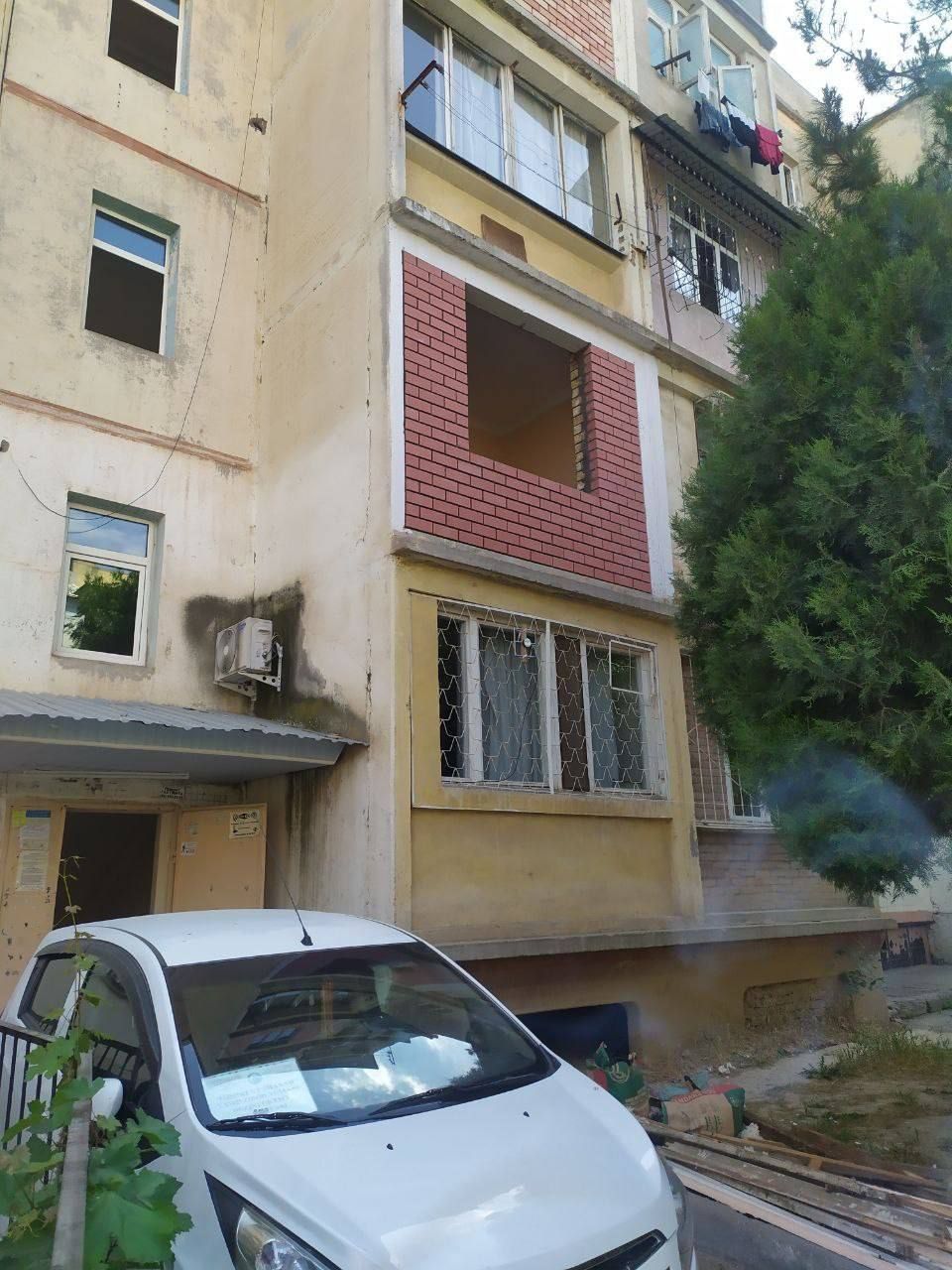 Balkonga g'isht teramiz