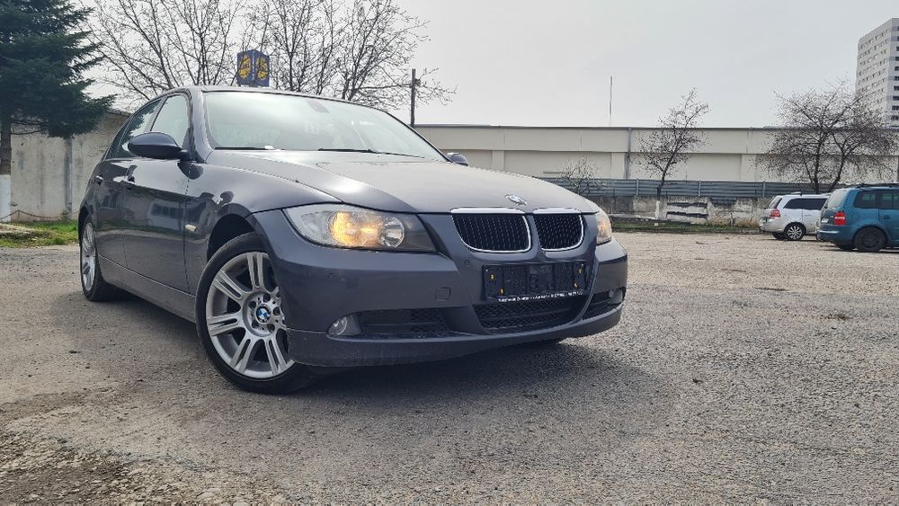 Bmw  320 i  e90 .