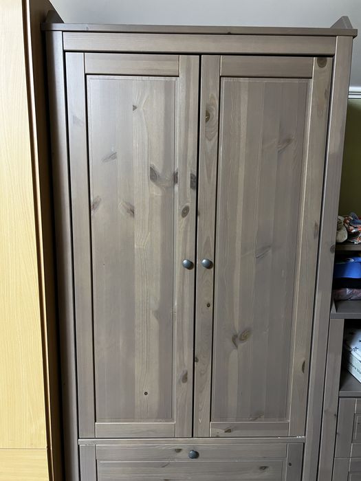 Vand ser dulap si masa de infasat