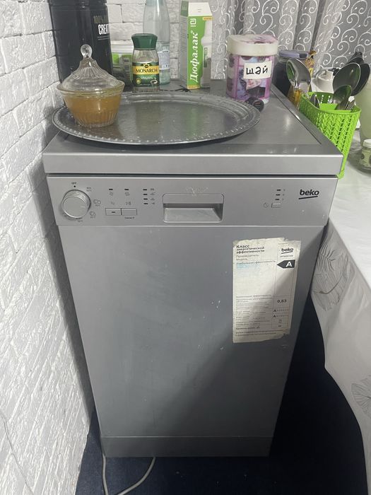 Продаю посудомоечную машину