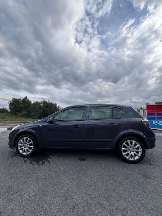 Vand sau schimb Opel Astra H 1.7 CDTI unic proprietar