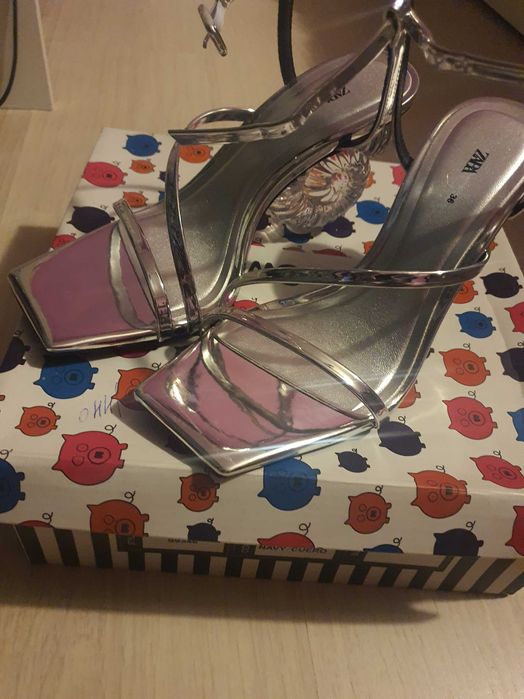 Сандали на Зара ,обувани веднъж 36 номер