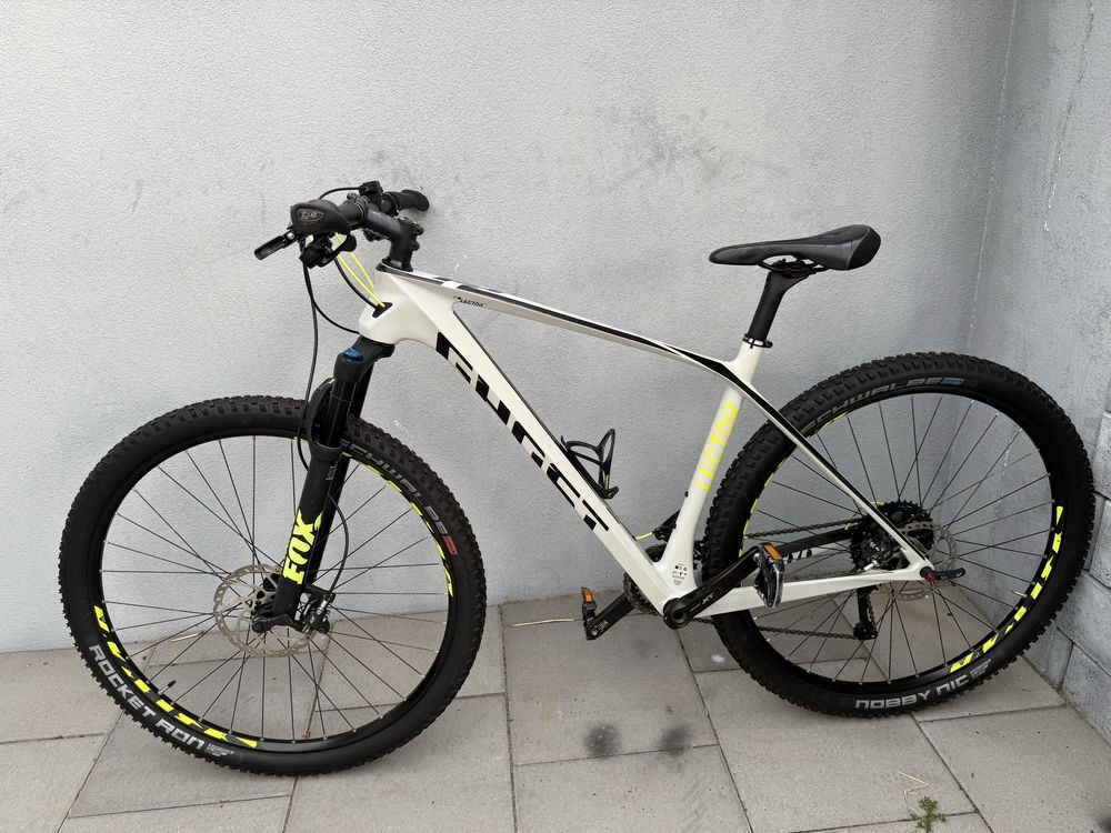 Bicicleta Ghost Lector carbon