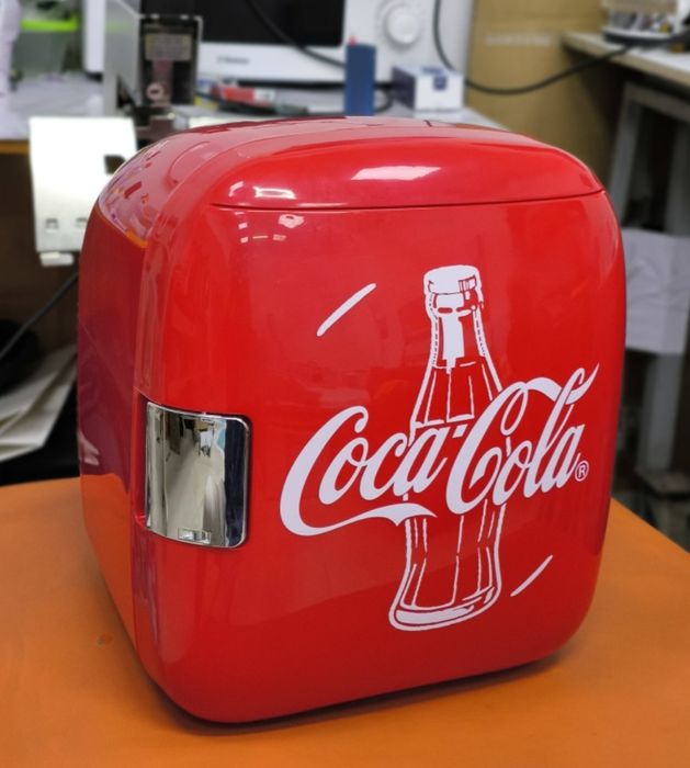 Компактный холодильник