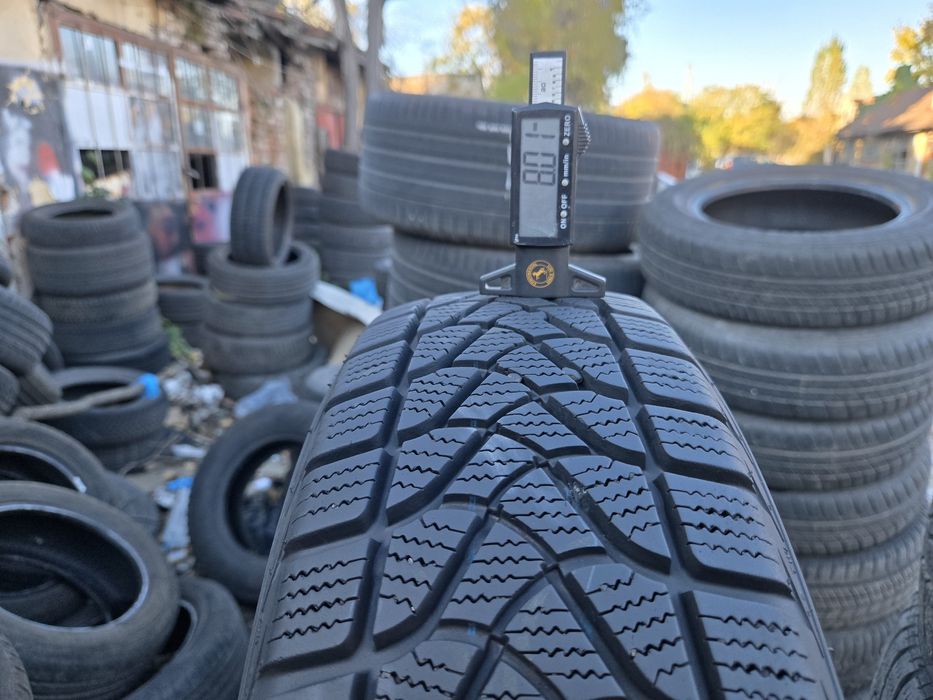 4бр. 175 65 14С Firestone зимни.