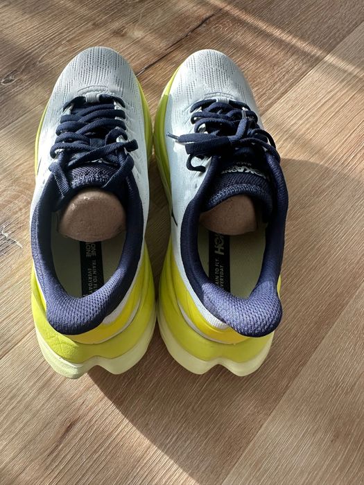 Hoka adidasi NOI, marime 38