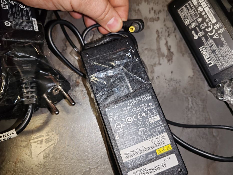 Încărcătoare laptop HP/Toshiba/asus/Dell etc