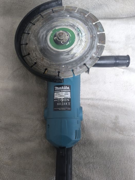 Flex Makita GA9050R(2022) putere 2000w