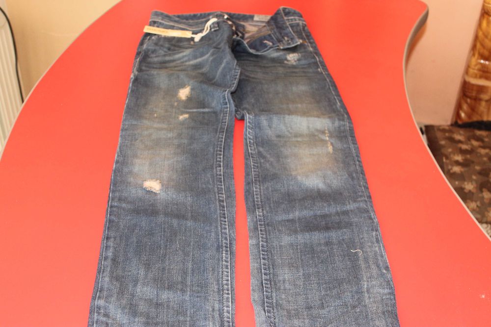 Blugi Diesel model Darron