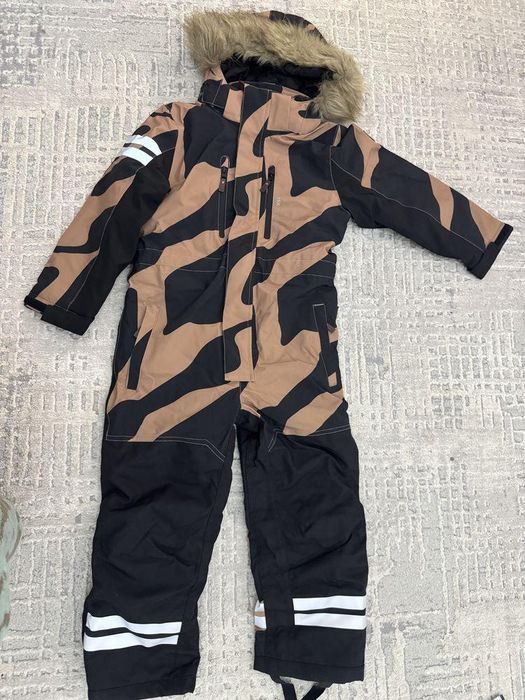 Комбинезон новый 120см