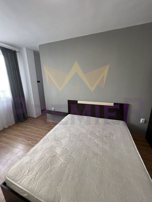 Дава се под наем Тристаен апартамент в Варна, Колхозен пазар - 110 кв.м за 612 € - Снимка #10