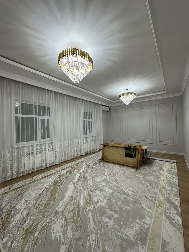 Продается дом . Адрес : САЯХАТ 31/6