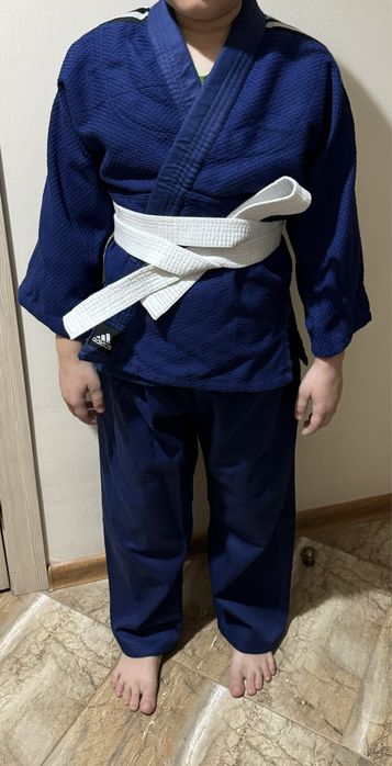 Продам кимано для дзюдо