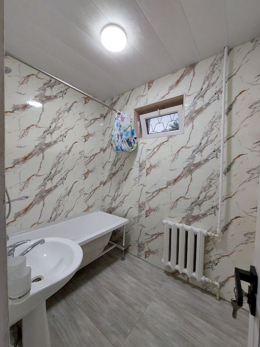 Продаю 2 ком квартира на 1 этаже 4 этажного дома. Тузель 1