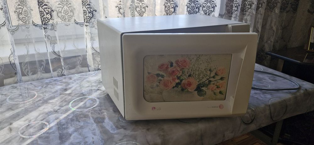 Продам микровалновкуLG