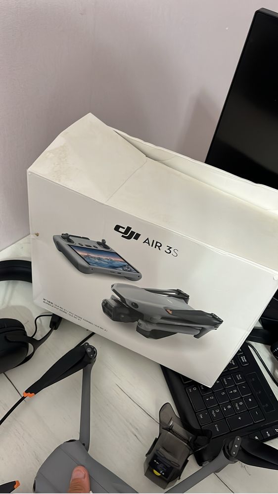 Дрон / DJI Air 3s combo / DJI Air 3s / DJI Dron / Квадротопер