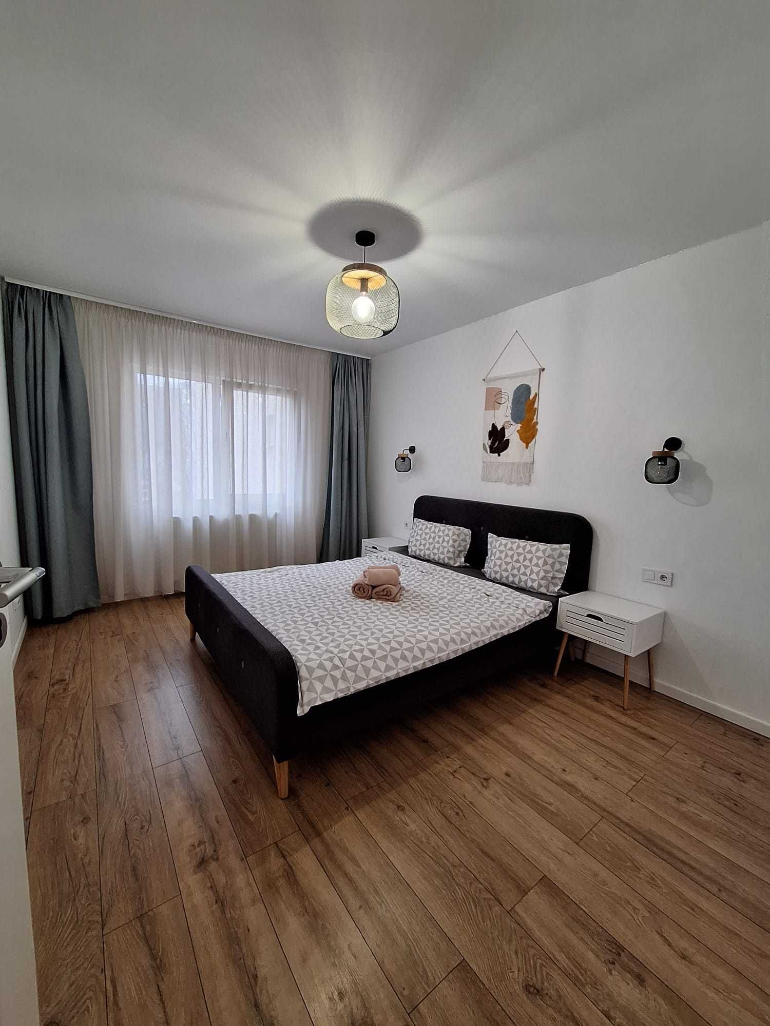 Inchiriez apartament 3 camere UNTOLD super-finisat